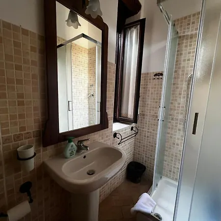 Bed And Bikers Bed & Breakfast