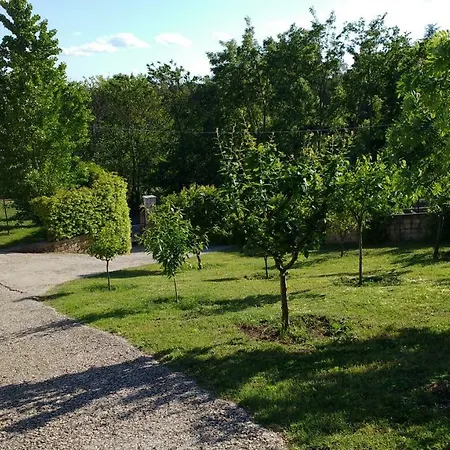 Bed And Bikers Bed & Breakfast 3*