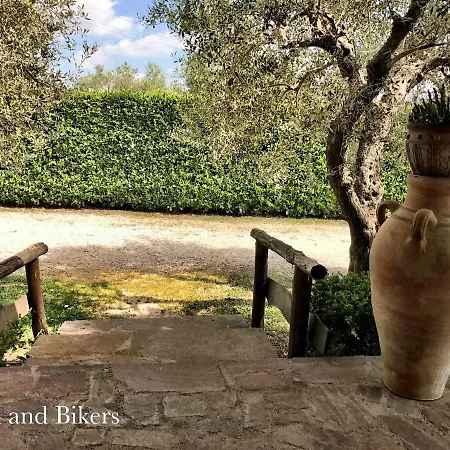 Bed And Bikers Bed & Breakfast Riano (Rome)