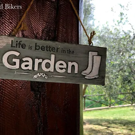 Bed And Bikers Panzió