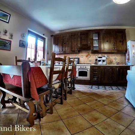 Bed And Bikers Bed & Breakfast